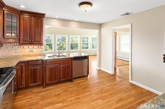 77 Obtuse Road South, Brookfield, CT 06804