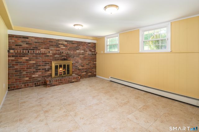 77 Obtuse Road South, Brookfield, CT 06804