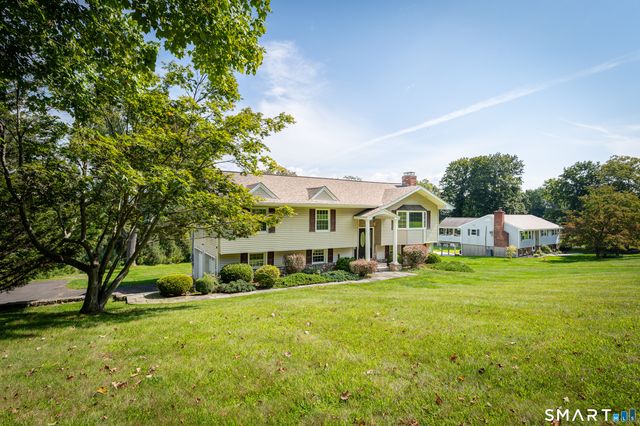 77 Obtuse Road South, Brookfield, CT 06804