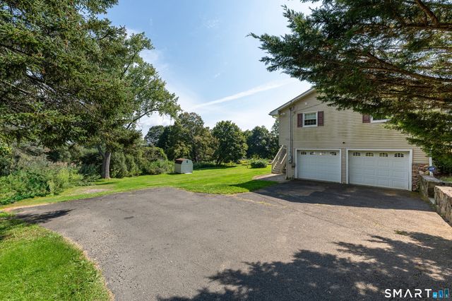 77 Obtuse Road South, Brookfield, CT 06804