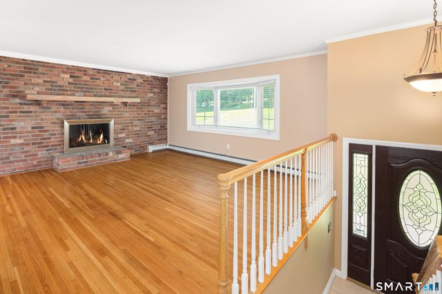 77 Obtuse Road South, Brookfield, CT 06804