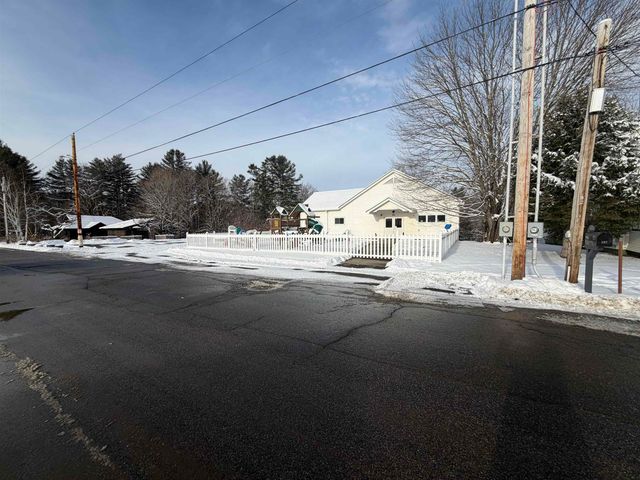 92 West Main Street, Hyde Park, VT 05655