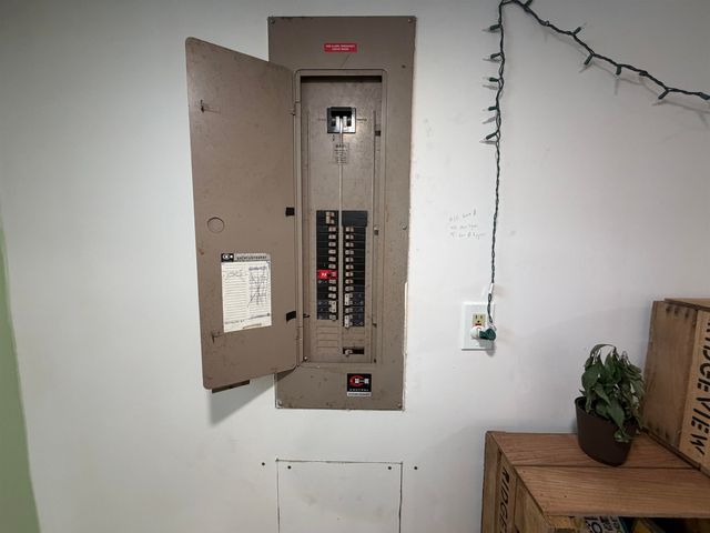 92 West Main Street, Hyde Park, VT 05655