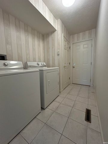 409 Vermont Drive, Lafayette, IN 47905