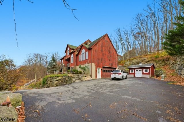 11 Joan Dr, Byram Twp., NJ 07874