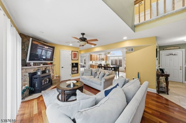 11 Joan Dr, Byram Twp., NJ 07874