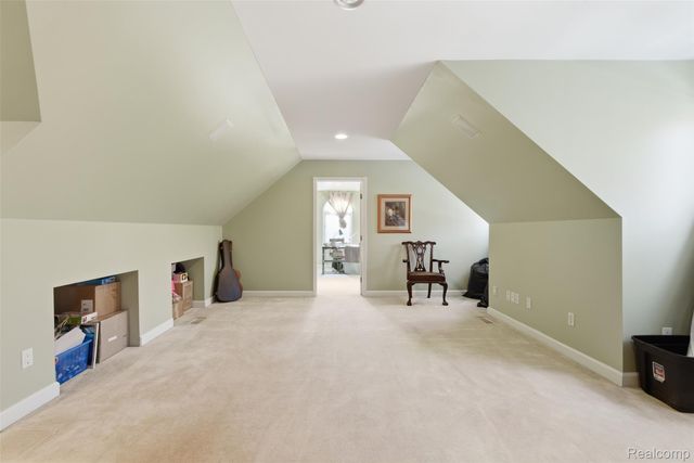 28690 WINTERGREEN Court, Farmington Hills, MI 48331