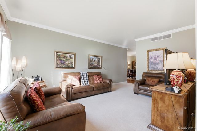 28690 WINTERGREEN Court, Farmington Hills, MI 48331