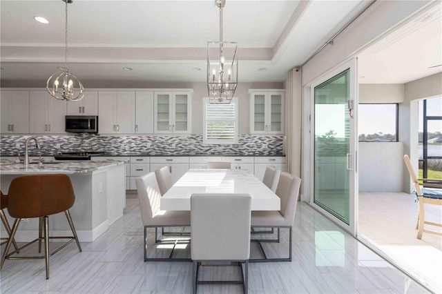 993 CROSSWIND AVENUE, Sarasota, FL 34240