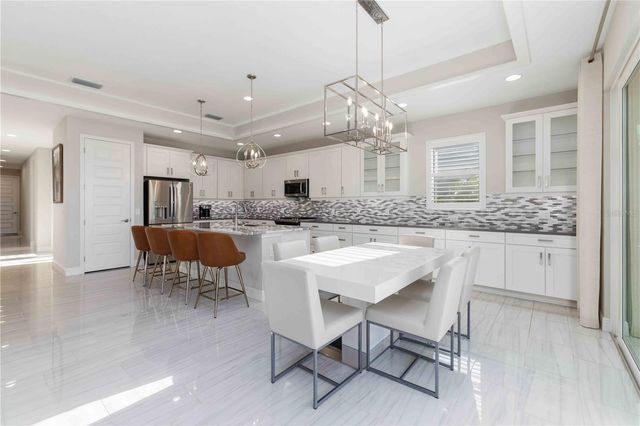 993 CROSSWIND AVENUE, Sarasota, FL 34240