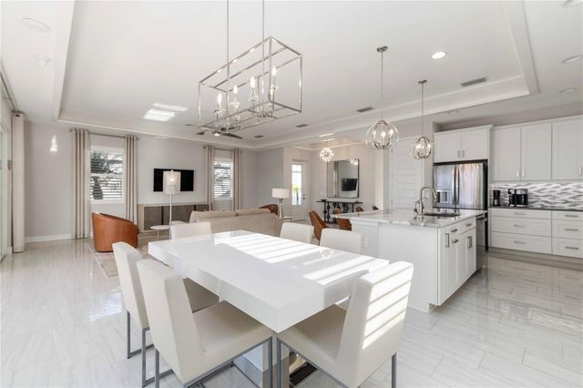 993 CROSSWIND AVENUE, Sarasota, FL 34240