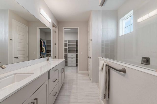 993 CROSSWIND AVENUE, Sarasota, FL 34240