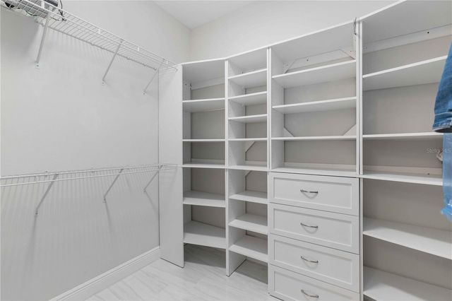 993 CROSSWIND AVENUE, Sarasota, FL 34240