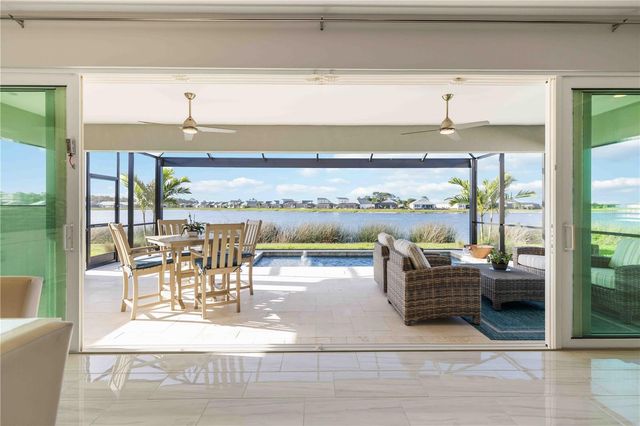 993 CROSSWIND AVENUE, Sarasota, FL 34240