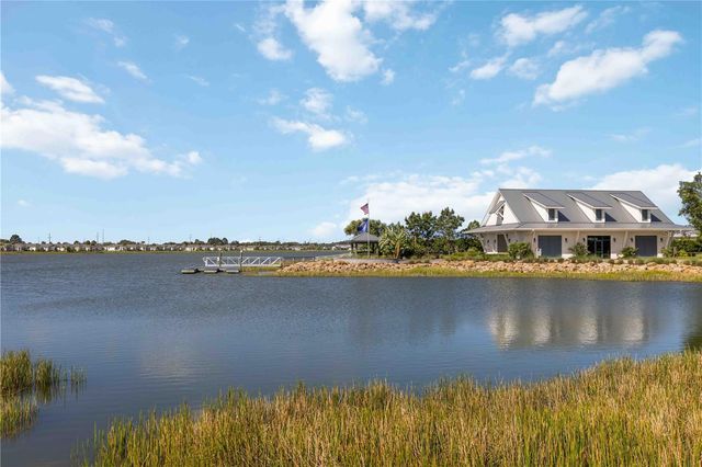 993 CROSSWIND AVENUE, Sarasota, FL 34240