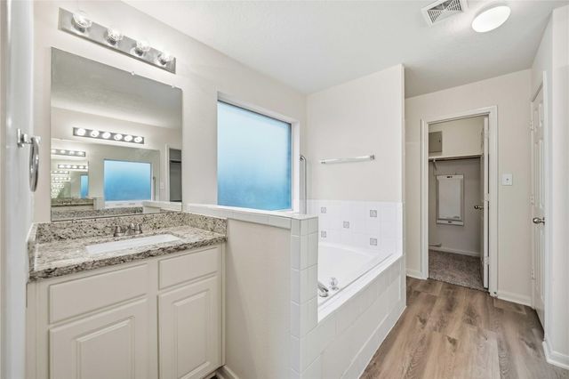 1623 Brazos Gate Drive, Richmond, TX 77469