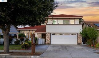 2838 Agua Vista Dr, San Jose, CA 95132