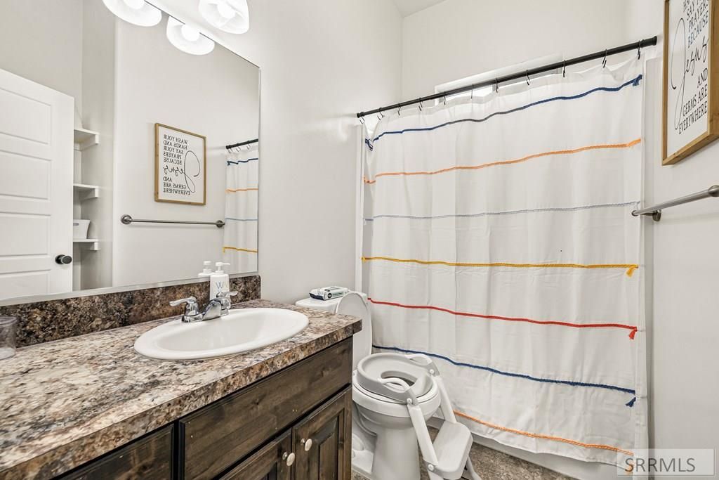 Image 26 of property listing at 5097 Camden Street, Chubbuck, ID 83202