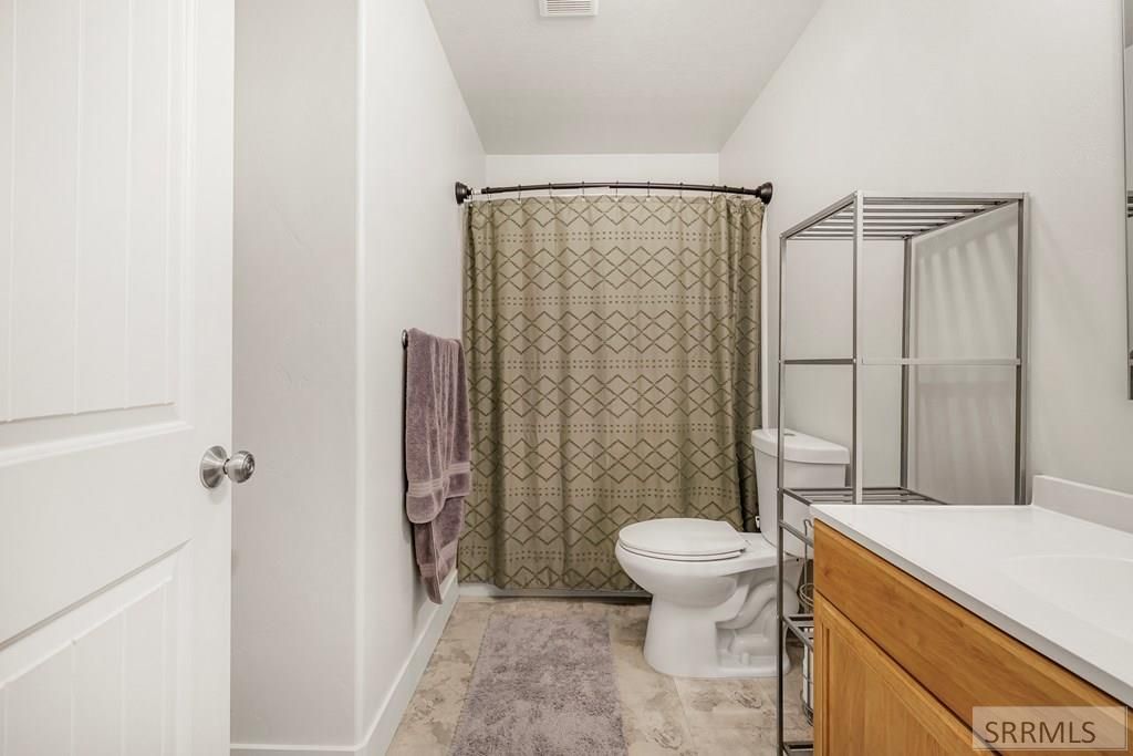 Image 36 of property listing at 5097 Camden Street, Chubbuck, ID 83202