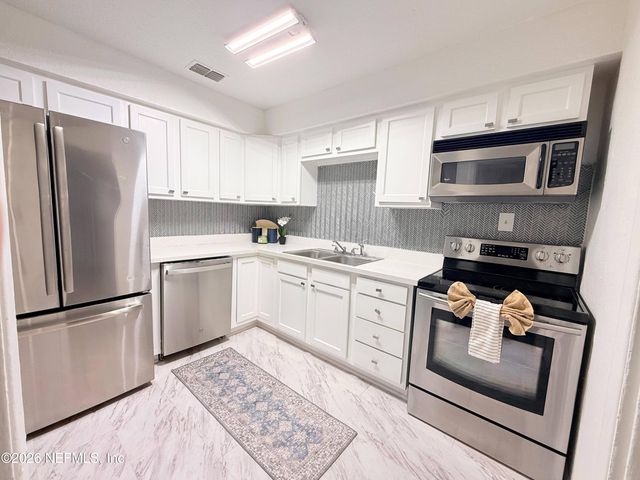 9130 SPOTTSWOOD Road, Jacksonville, FL 32208