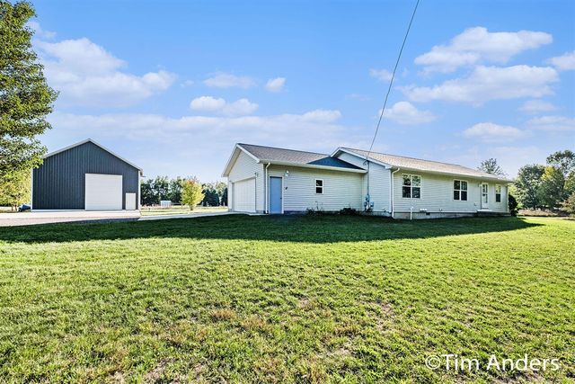 3500 Northkent Pine Drive, Kent City, MI 49330