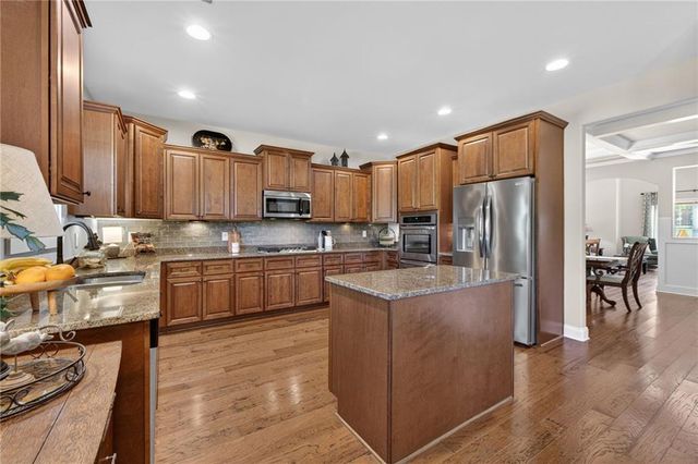 3 Westwood Lake Drive, Newnan, GA 30263