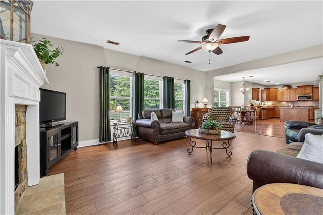 3 Westwood Lake Drive, Newnan, GA 30263