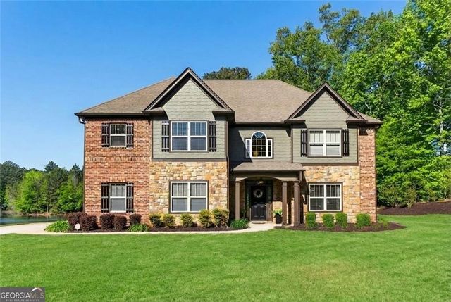 3 Westwood Lake Drive, Newnan, GA 30263