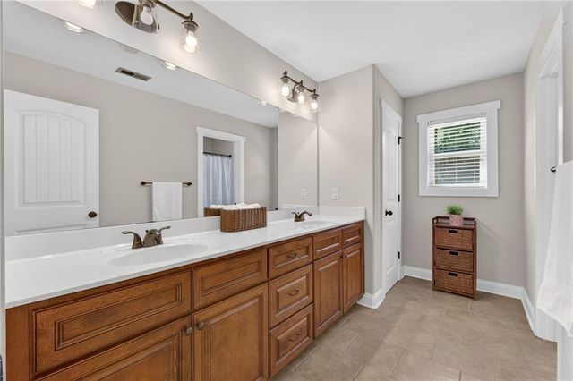 3 Westwood Lake Drive, Newnan, GA 30263
