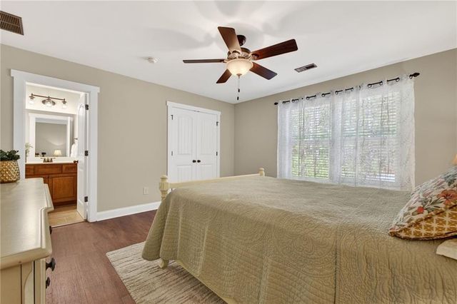 3 Westwood Lake Drive, Newnan, GA 30263