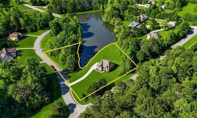 3 Westwood Lake Drive, Newnan, GA 30263