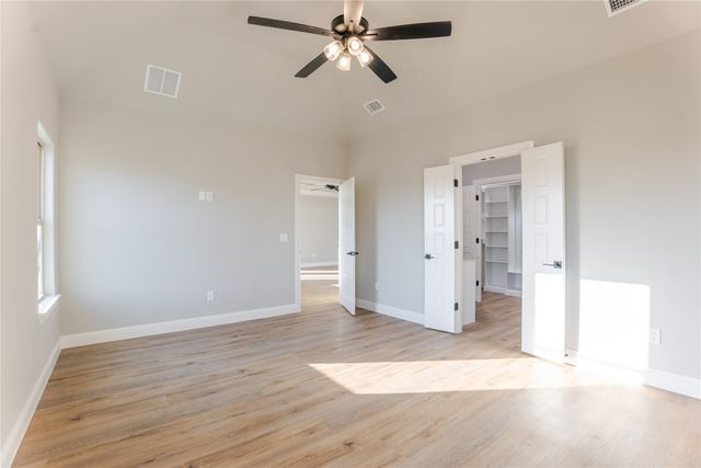 9211 Parkview Circle, Tolar, TX 76476