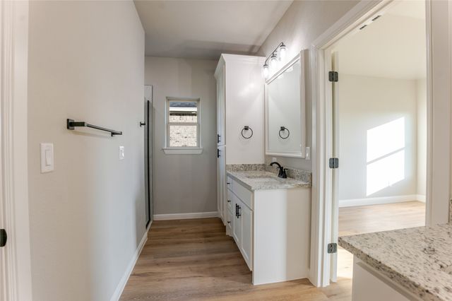 9211 Parkview Circle, Tolar, TX 76476