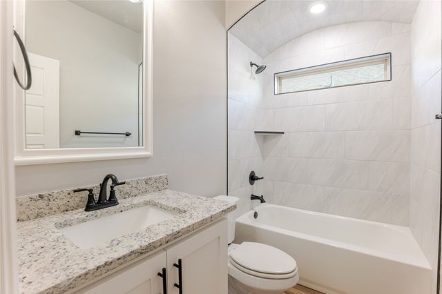 9211 Parkview Circle, Tolar, TX 76476