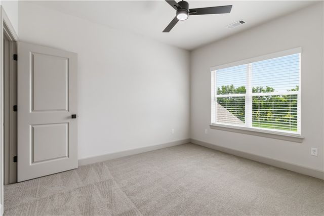 1041 Whistler Street, Bentonville, AR 72713