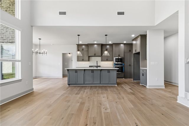 1041 Whistler Street, Bentonville, AR 72713