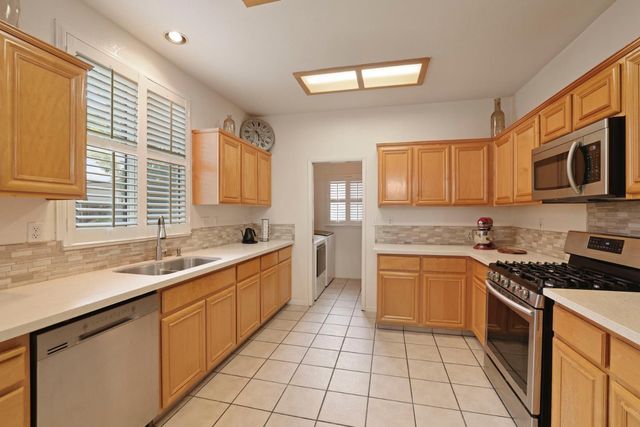 3838 Windy Cove Cir, Stockton, CA 95219