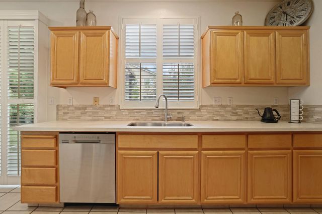 3838 Windy Cove Cir, Stockton, CA 95219