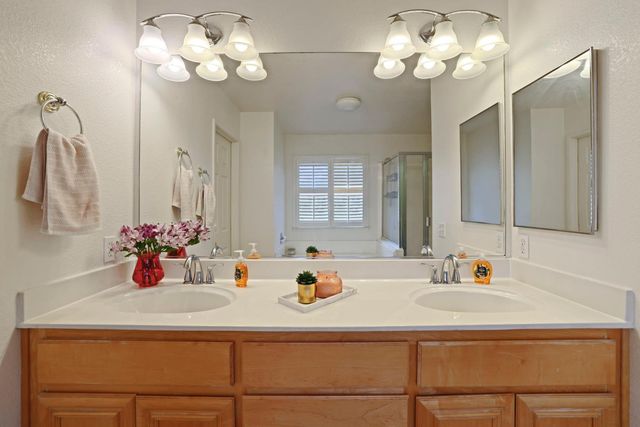 3838 Windy Cove Cir, Stockton, CA 95219