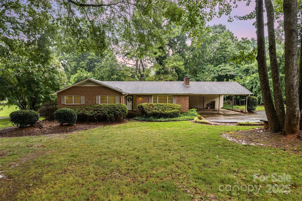 320 Greenbay Drive, Rock Hill, SC 29732