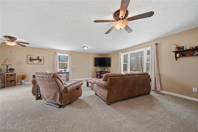 9934 State Route 700, Mantua, OH 44255
