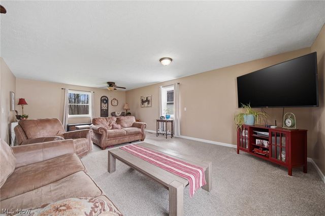 9934 State Route 700, Mantua, OH 44255