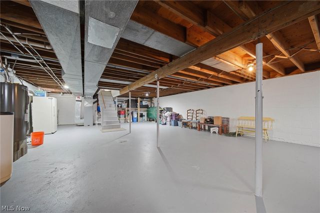9934 State Route 700, Mantua, OH 44255