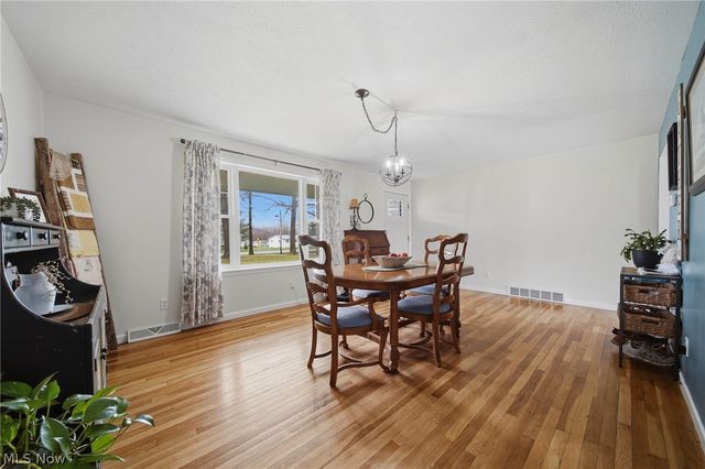9934 State Route 700, Mantua, OH 44255