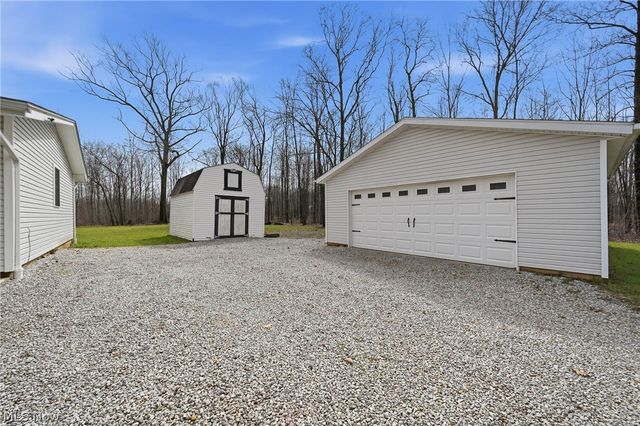 9934 State Route 700, Mantua, OH 44255
