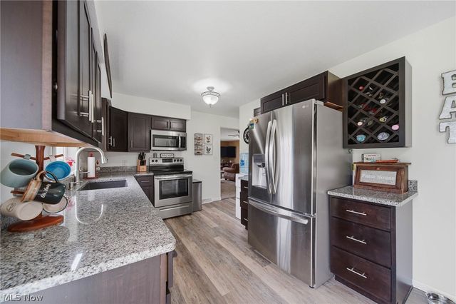 9934 State Route 700, Mantua, OH 44255