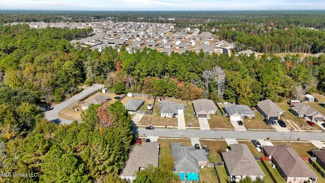 5530 Landing Ct, D'iberville, MS 39540