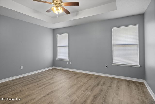 5530 Landing Ct, D'iberville, MS 39540