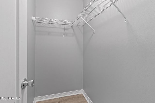 5530 Landing Ct, D'iberville, MS 39540