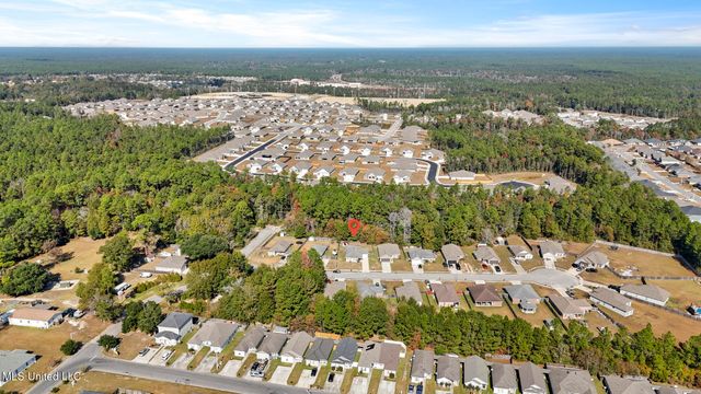 5530 Landing Ct, D'iberville, MS 39540